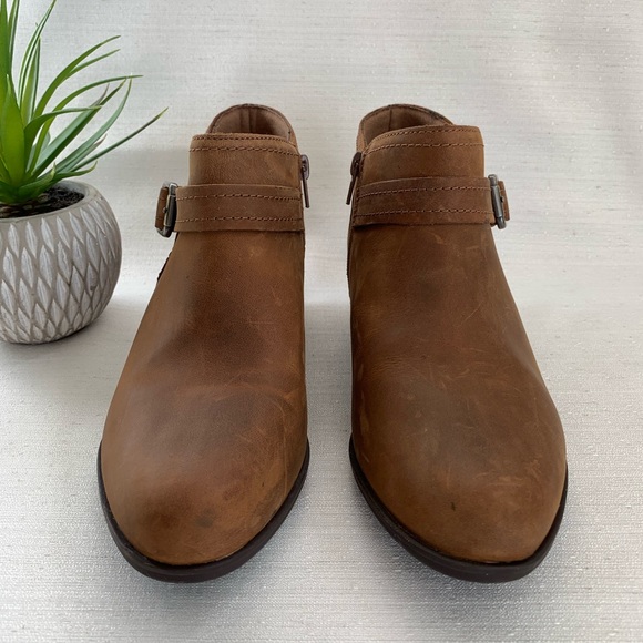 Clarks Adreena Dark Tan Nubuck Leather Mid Stacked Heel Booties Woman’s 9.5M - Picture 7 of 12